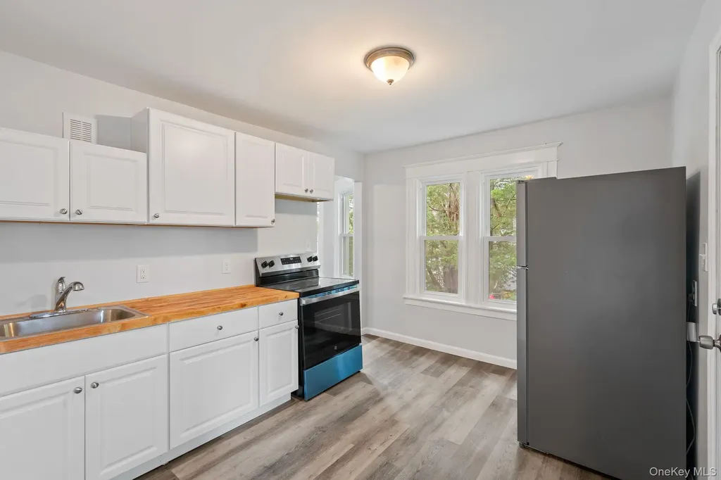 21 Lent Street Poughkeepsie NY 12601