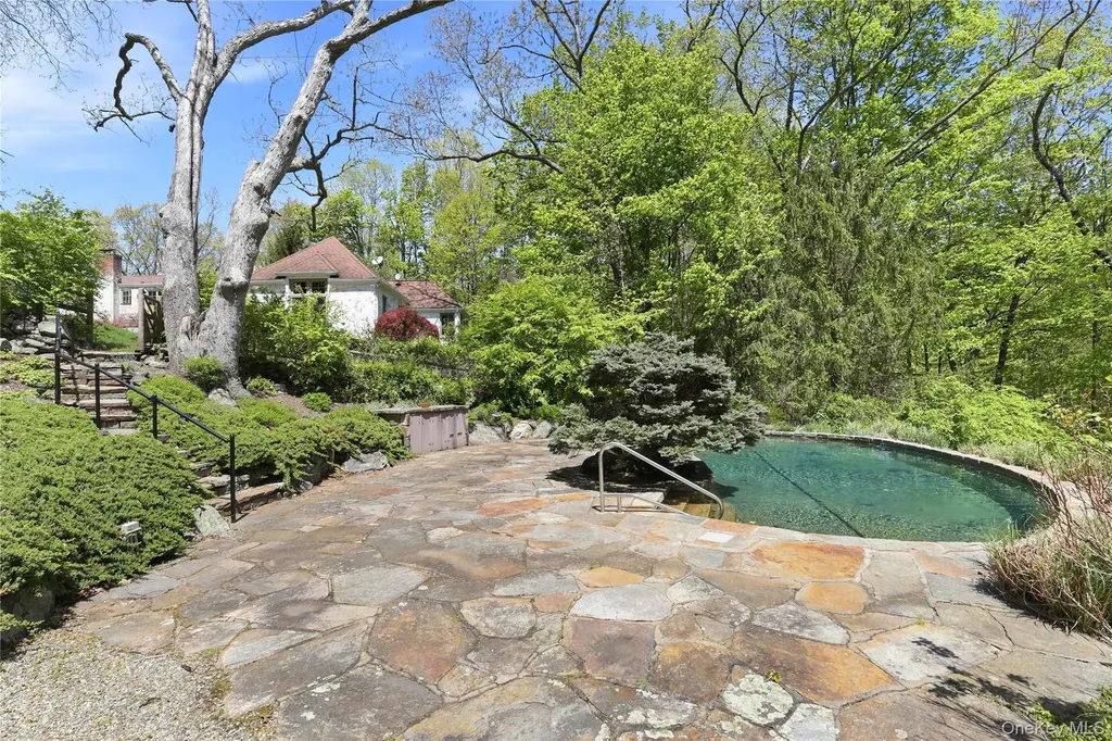 316 Haines Road Bedford Hills NY 10507