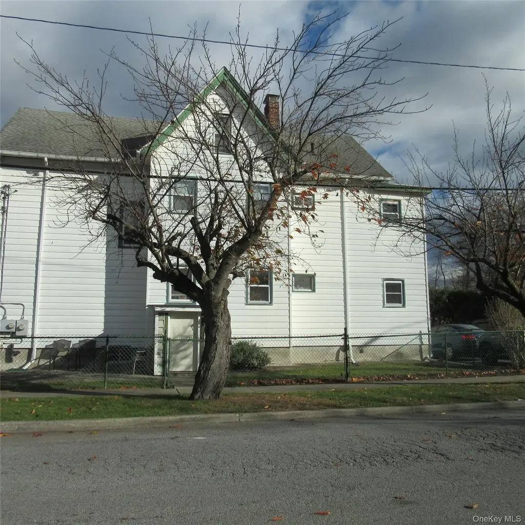 35 Taylor Avenue Poughkeepsie NY 12601