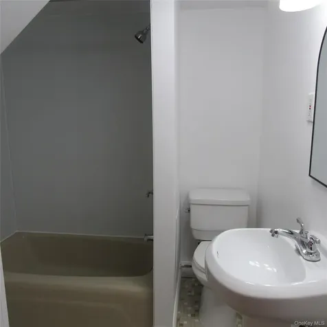 35 Taylor Avenue Poughkeepsie NY 12601
