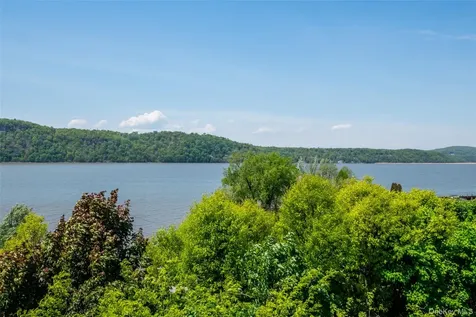 55 Maple Avenue Hastings-on-hudson NY 10706