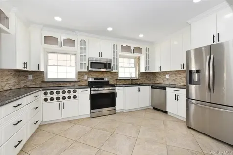 7627 175th Street Fresh Meadows NY 11366
