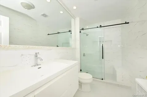 7627 175th Street Fresh Meadows NY 11366