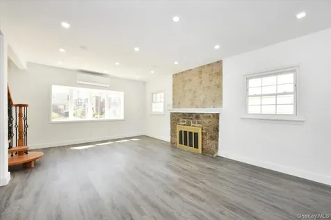 7627 175th Street Fresh Meadows NY 11366