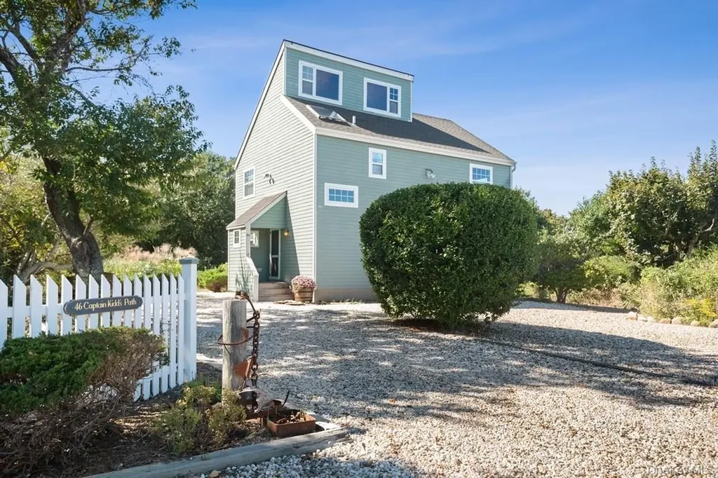 46 Captain Kidds Path Montauk NY 11954