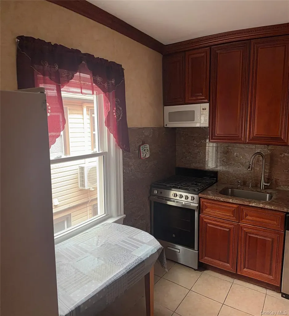 102-06 63rd Avenue Forest Hills NY 11375