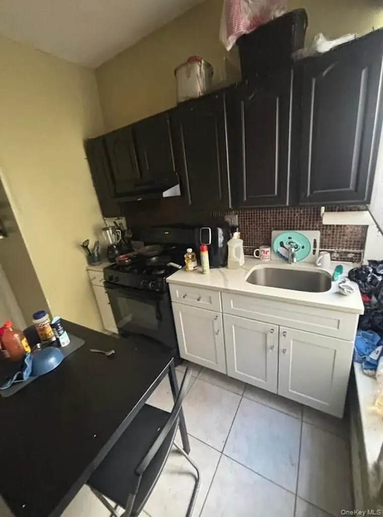 38 Lincoln Avenue Brooklyn NY 11208