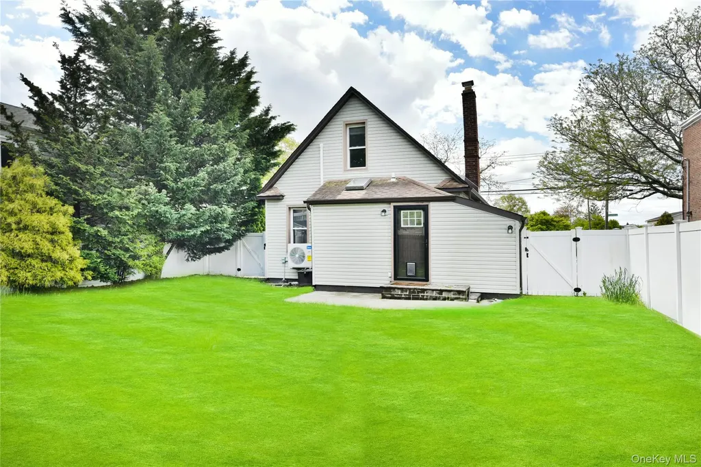 524 Central Avenue Bethpage NY 11714