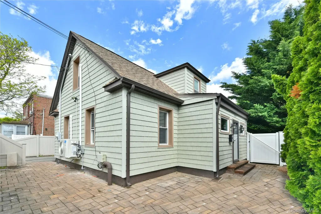 524 Central Avenue Bethpage NY 11714