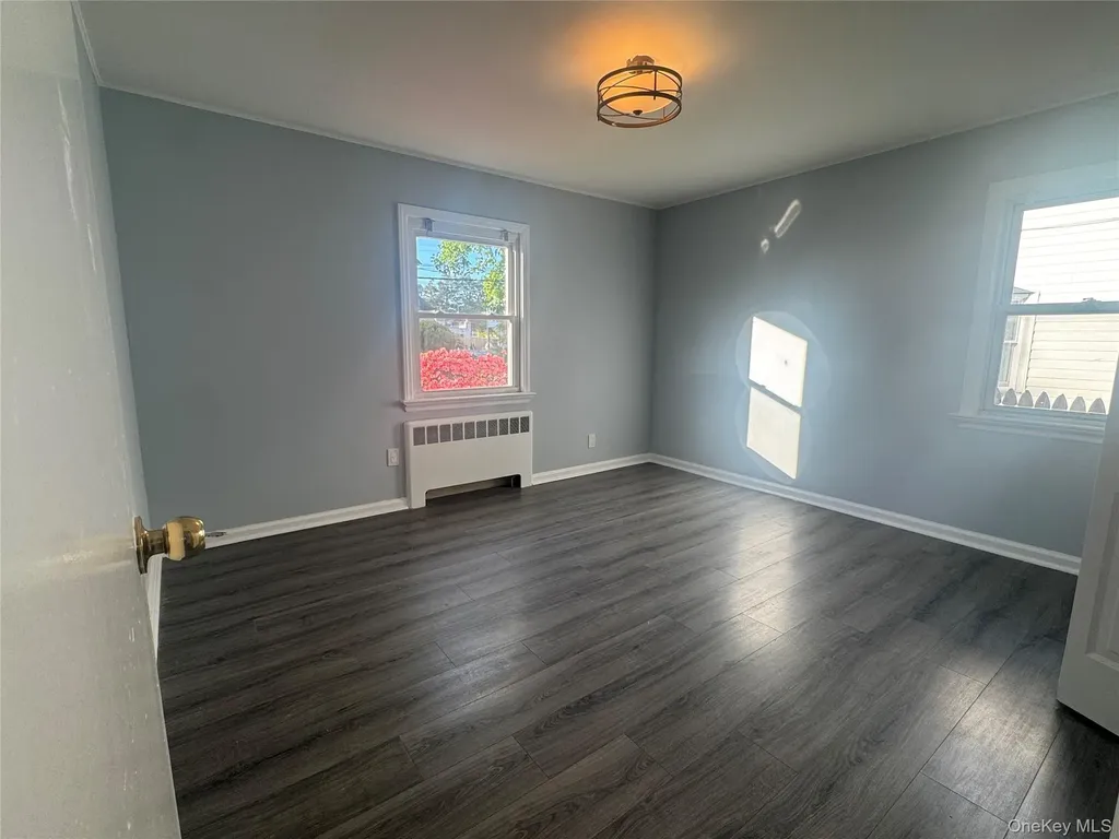 121 Sheridan Avenue Williston Park NY 11596