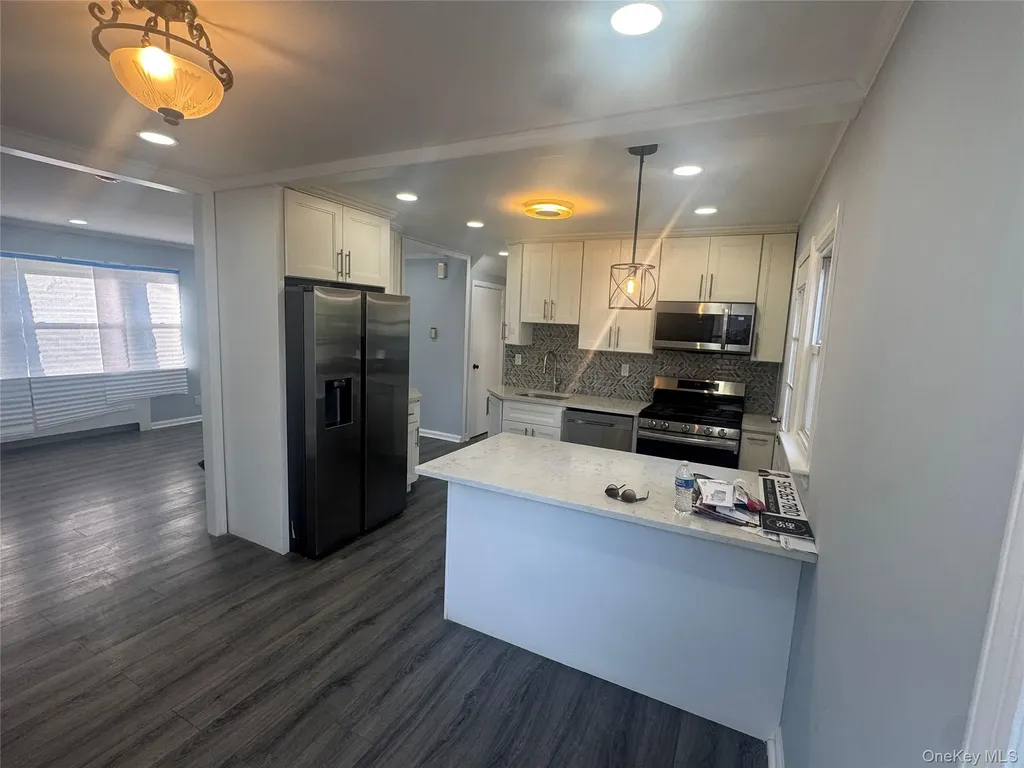 121 Sheridan Avenue Williston Park NY 11596