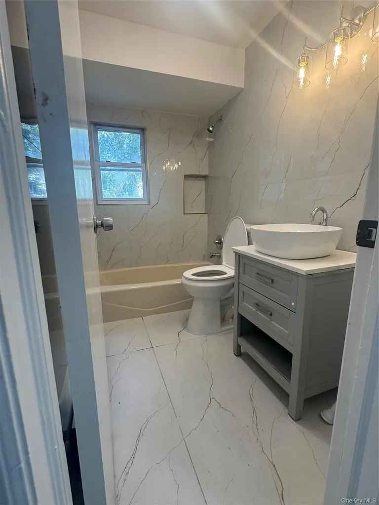 121 Sheridan Avenue Williston Park NY 11596