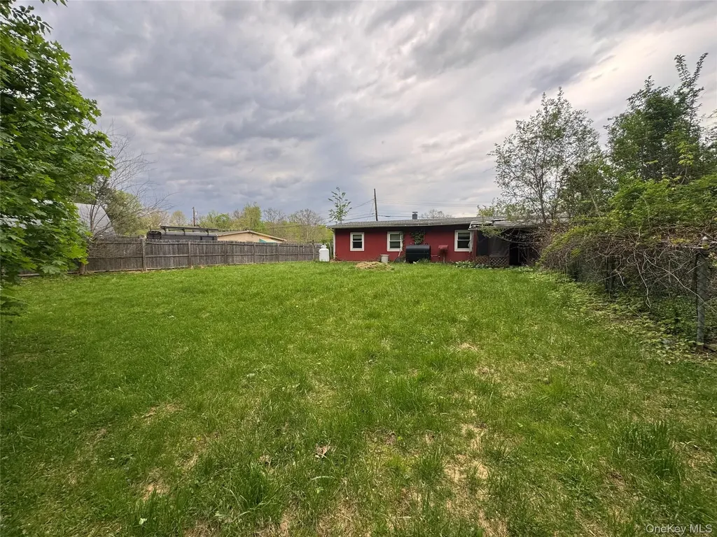 12 Park Circle Mount Marion NY 12456