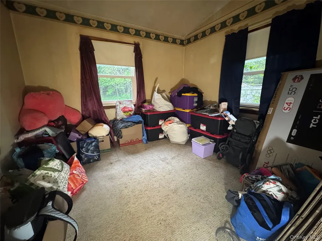 12 Park Circle Mount Marion NY 12456
