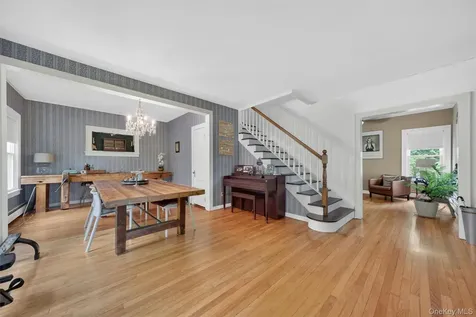 10 Edwin Road Poughkeepsie NY 12603