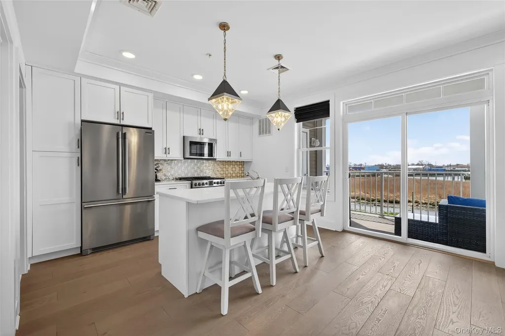 421 Marina Pointe Drive East Rockaway NY 11518