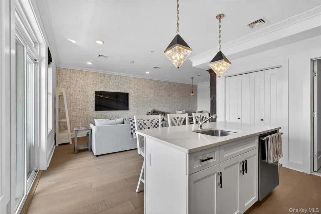 421 Marina Pointe Drive East Rockaway NY 11518