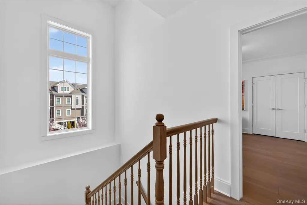 421 Marina Pointe Drive East Rockaway NY 11518