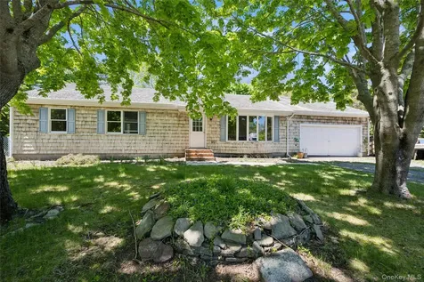 11 Columbia Street Sag Harbor NY 11963