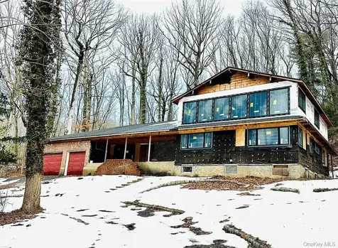 19 Tiffany Road Oyster Bay NY 11771