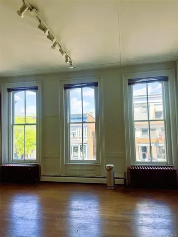 220 Main Street Saugerties NY 12477