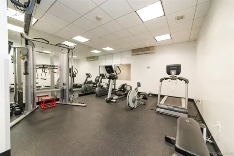 25 Leroy Place New Rochelle NY 10805