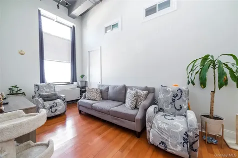25 Leroy Place New Rochelle NY 10805