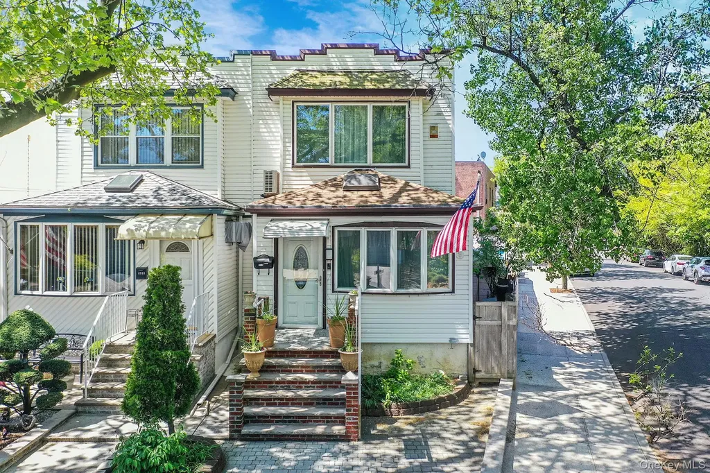69-08 69th Place Glendale NY 11385