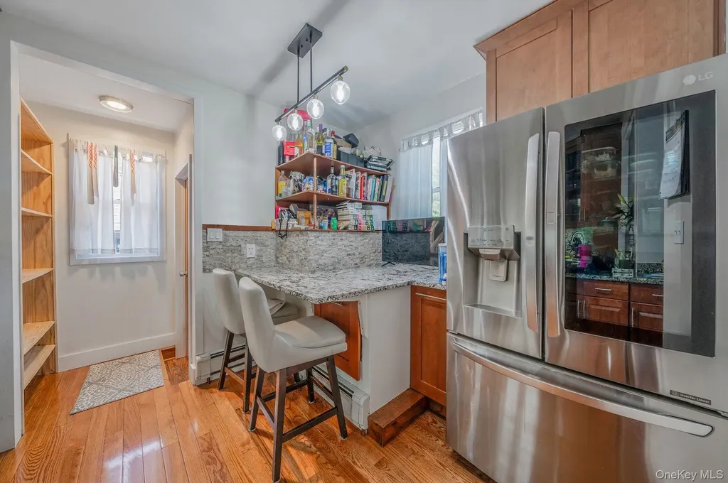 69-08 69th Place Glendale NY 11385