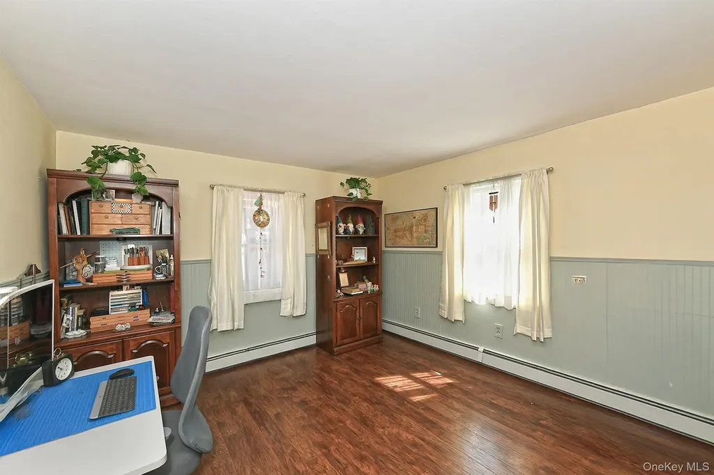 27 Blossom Lane Levittown NY 11756