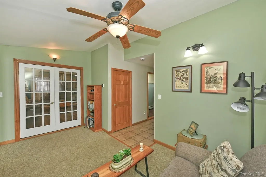 27 Blossom Lane Levittown NY 11756