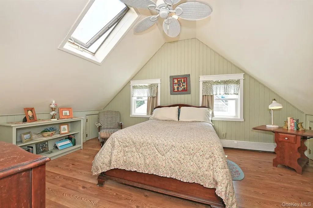 27 Blossom Lane Levittown NY 11756