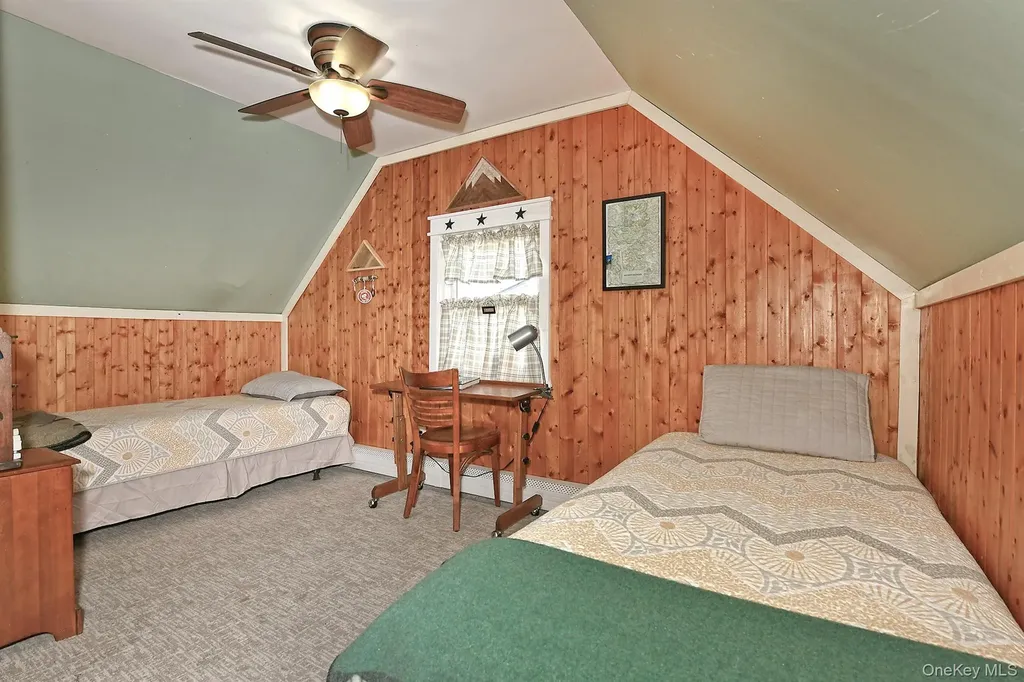 27 Blossom Lane Levittown NY 11756