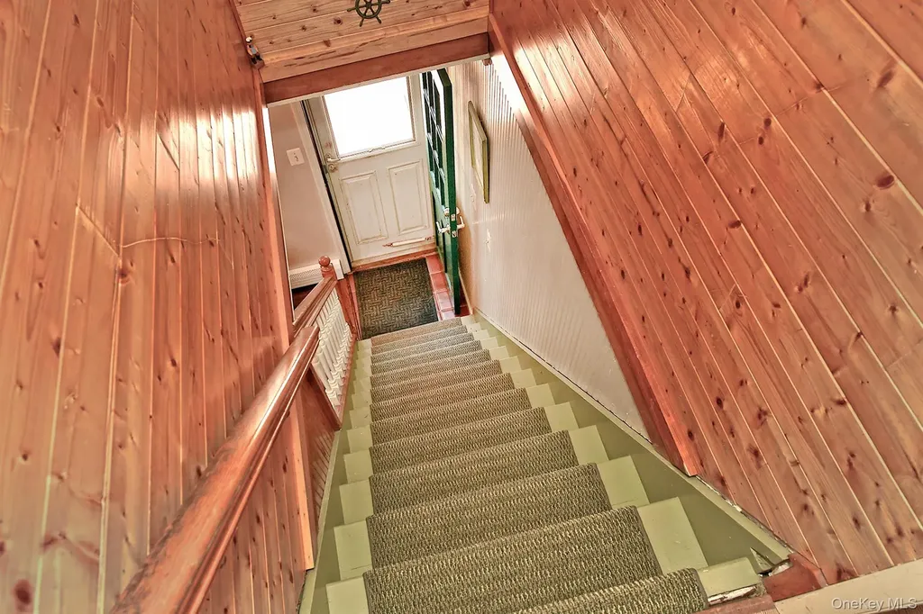 27 Blossom Lane Levittown NY 11756