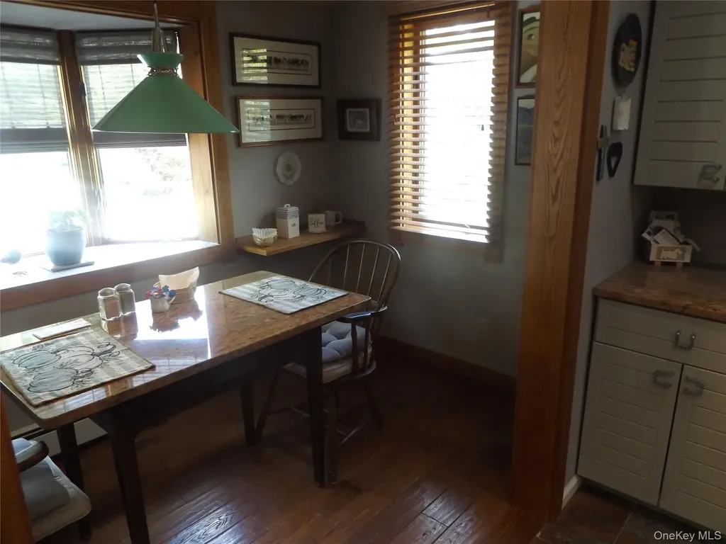 30 Daisy Lane Poughkeepsie NY 12603