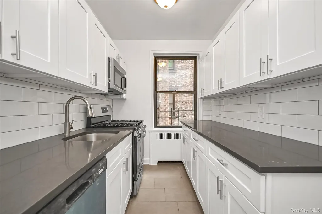 2685 Creston Avenue Bronx NY 10468