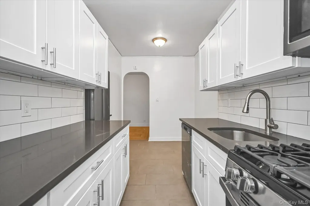 2685 Creston Avenue Bronx NY 10468