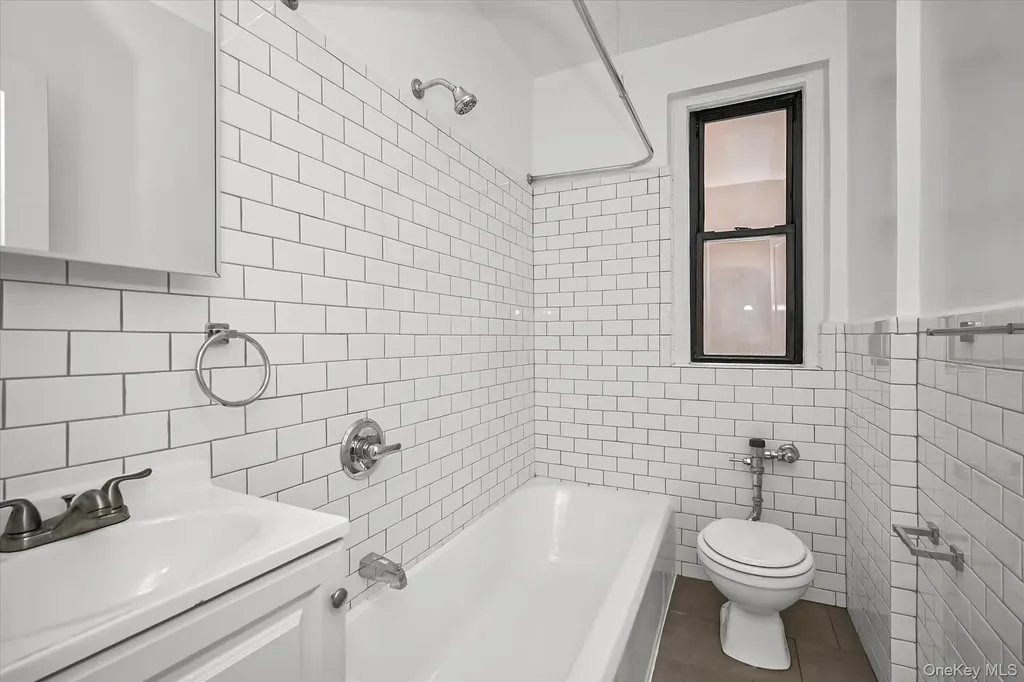 2685 Creston Avenue Bronx NY 10468