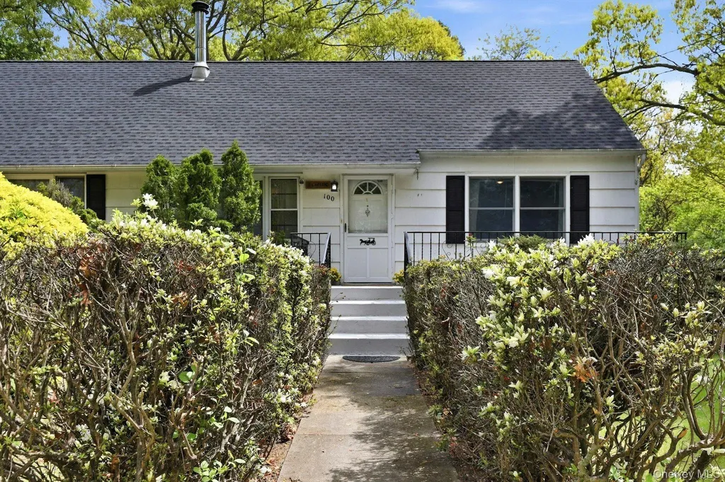 100 Avenue B Holbrook NY 11741