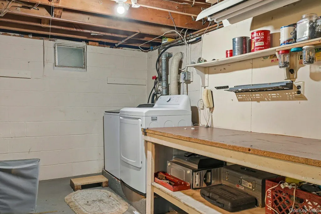 100 Avenue B Holbrook NY 11741