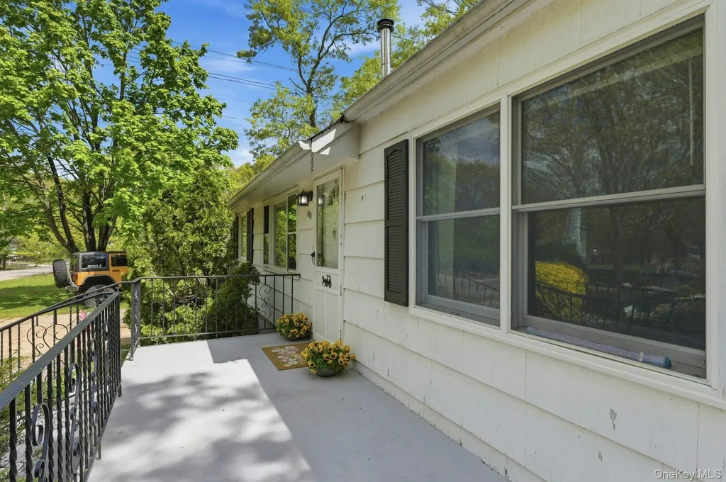 100 Avenue B Holbrook NY 11741