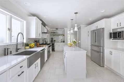11 N Quarter Road Westhampton NY 11977