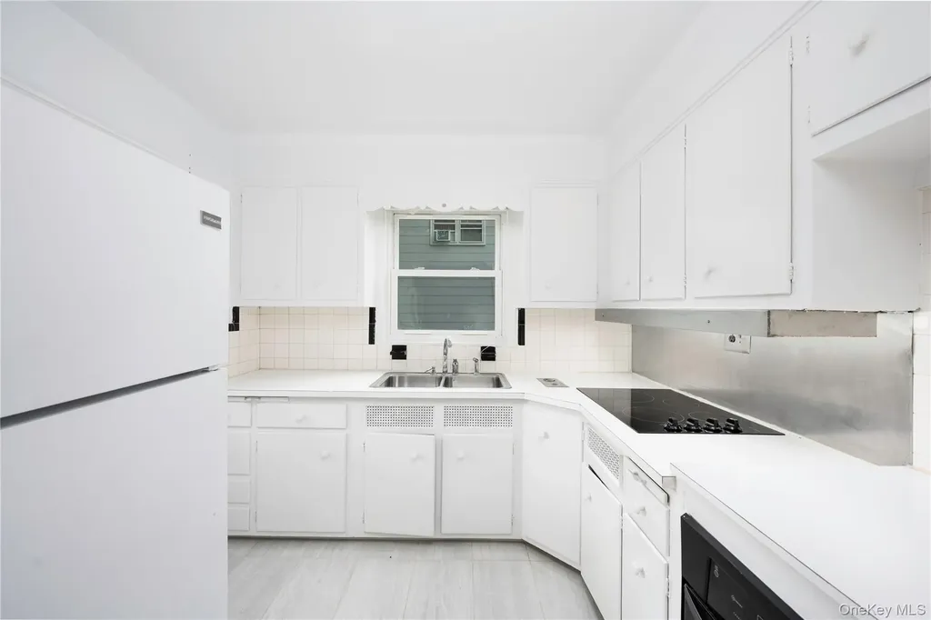 38 Gramercy Avenue Yonkers NY 10701