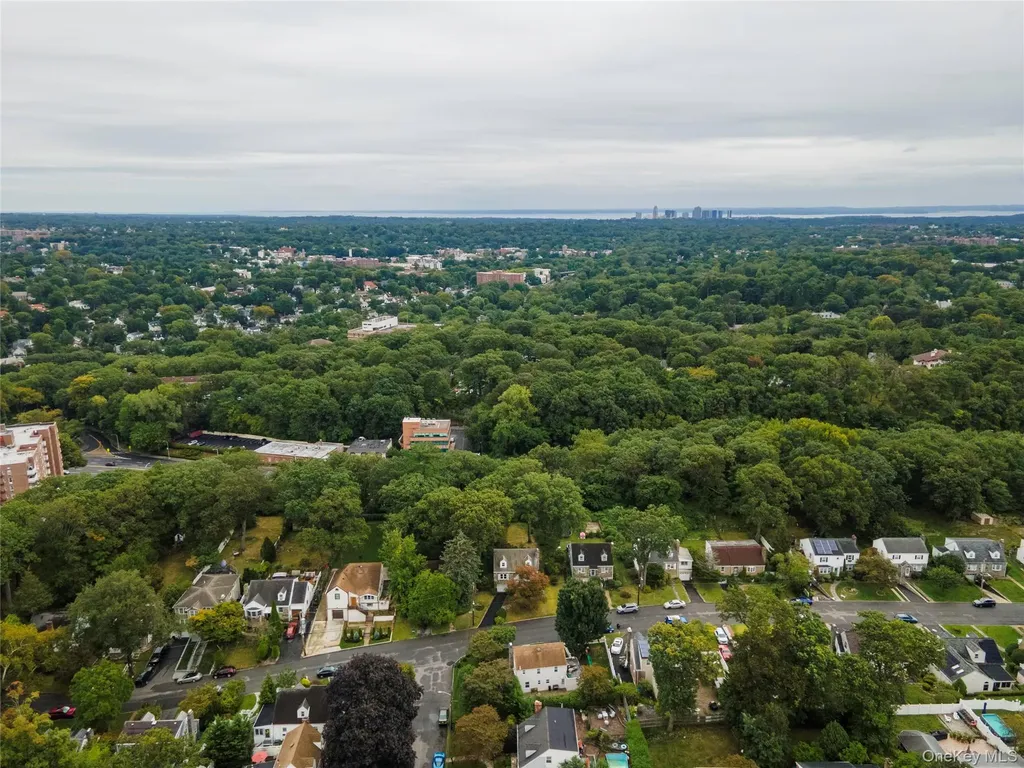 38 Gramercy Avenue Yonkers NY 10701