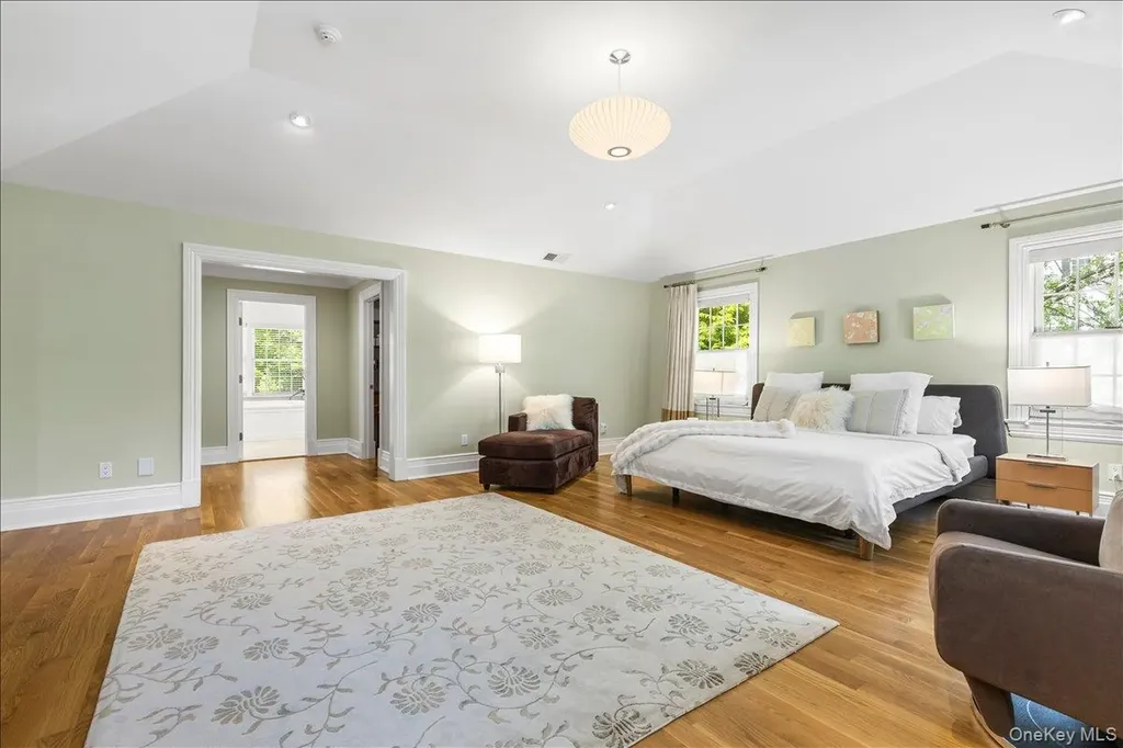 3 Split Tree Road Scarsdale NY 10583
