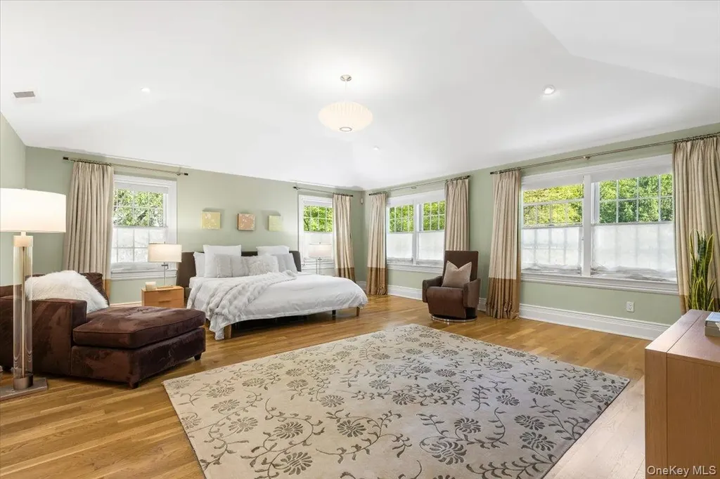 3 Split Tree Road Scarsdale NY 10583