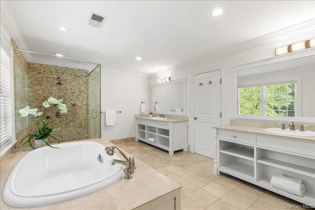 3 Split Tree Road Scarsdale NY 10583