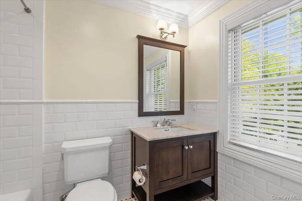 3 Split Tree Road Scarsdale NY 10583