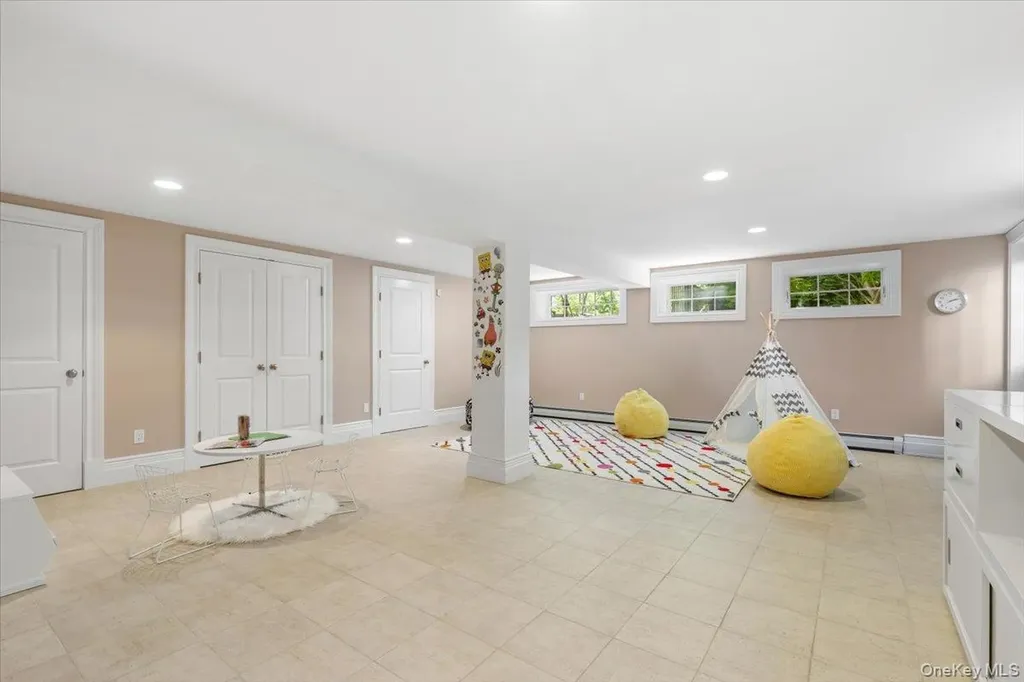 3 Split Tree Road Scarsdale NY 10583