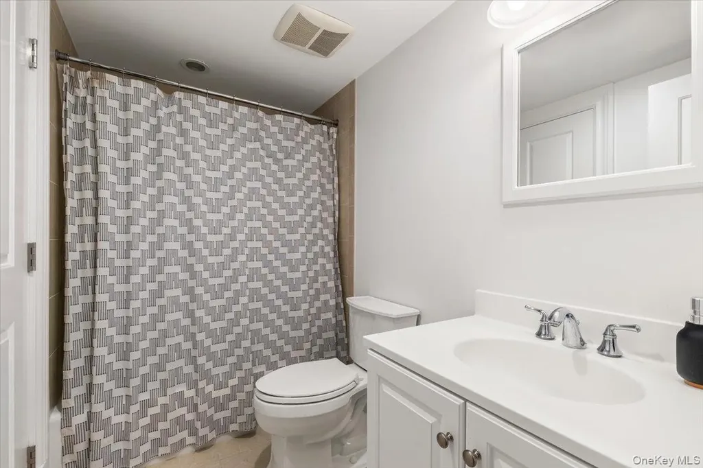 3 Split Tree Road Scarsdale NY 10583